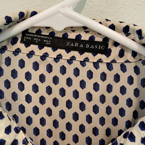 Women’s Zara Basic button down.  Cream with blue and black geometric pri… - Picture 4 of 4